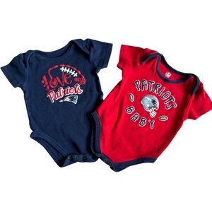 NFL New England Patriots Infant Bodysuit Set of 2 - Navy and Red size 12M